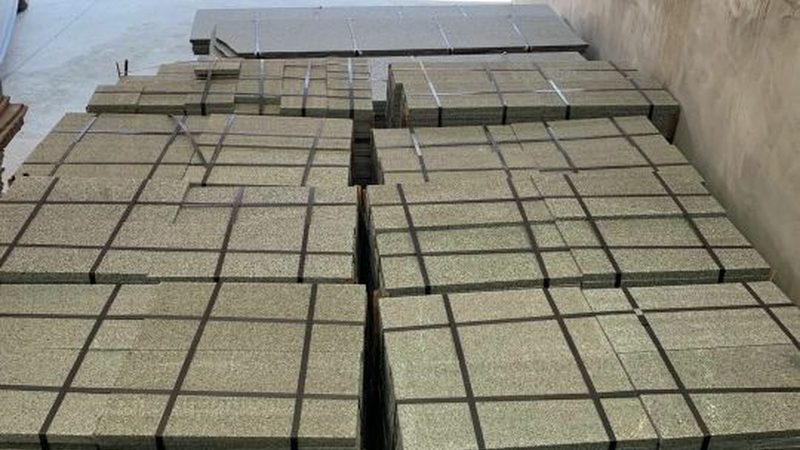 在众多石材翻新设备品牌中，以下几款设备具有较高的市场口碑和用户评价：